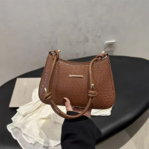 Bolso de Mujer 2026, Nuevo Bolso de Hombro de Cuero PU Tejido, Bolso de Moda con Solapa de Cuero para Mujer - Product Image 2