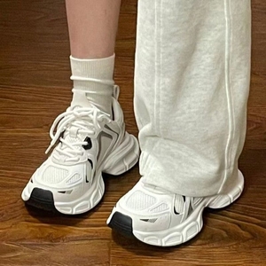 <span class=keywords><strong>Scarpe</strong></span> bianche da <span class=keywords><strong>basket</strong></span> con stile sportivo da ragazza per studenti universitari all'aperto - Product Image 2