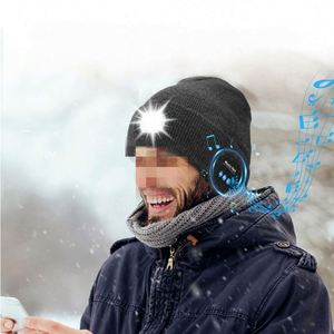 Gorra con Luz LED Recargable por USB, 4 LED, con Auriculares Inalámbricos para Hombre, Esposo, Adolescente, Negra, Venta al Por Mayor - Product Image 2