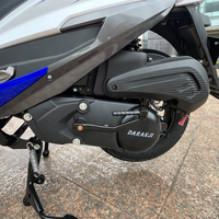 Nouveau Scooter de Course à Essence Modèle Populaire Lindy 125cc du Liban avec Autocollant
