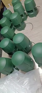 Haut-parleur extérieur cylindrique vert en plastique à poser sur table, sortie audio mono - Product Image 5