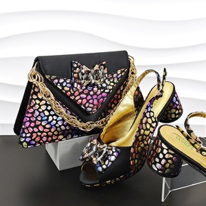 Scarpe firmate 2024 charm scarpe da donna Set borsa e <span class=keywords><strong>marca</strong></span> di lusso per le signore tacco medio scarpa e borsa impermeabile - Product Image 1