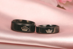 Europeo e americano il suo re-la sua regina degli uomini e delle donne anello in acciaio al titanio - Product Image 4