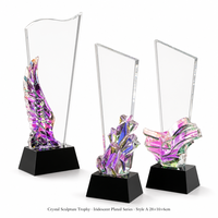 Trophée en cristal personnalisé, motif ailes irisées, bord ondulé, base noire gravée, cadeau d'anniversaire, vente en gros