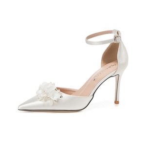 Zapatos de novia de tacón alto con diseño floral, de satén blanco, de corte abierto y una sola tira, para usar de dos formas, tanto con Xiuhe como con el vestido de novia, 2026 - Product Image 1