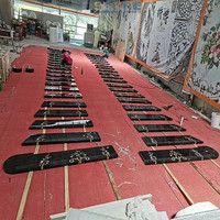 Marches d'escalier flottantes en marbre blanc de Carrare de Foshan pour les projets de construction dans les villas et les hôtels