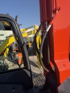 Miniexcavadora KX183-3 Usada con Certificación CE, Excavadora de 8T, EPR Japón (Embalaje), Cucharón Rompedor, Motor PLC, Alta Capacidad de Excavación - Product Image 5