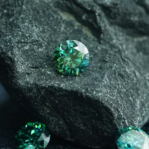 中国批发宝石圆形明亮切割深绿色碳硅石散石每克拉价格
