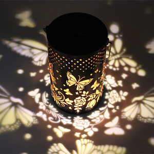 Lámpara <span class=keywords><strong>Solar</strong></span> LED portátil para exteriores, luz de jardín con diseño de mariposa, rosa, flor hueca, venta al por mayor - Product Image 1