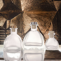 Diffuseurs d'arômes sans flamme de style yourte mongole transparents, en stock direct usine LANDY, avec bouchons en liège et bouteilles en verre DIY