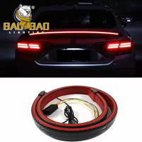 Nouveau coloré fibre de carbone course LED clignotant clignotant haute Position frein feu arrière 12V voiture arrière modifié atmosphère lampe