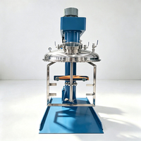 Mélangeur à double axe concentrique pour encre UV, avec système de nettoyage automatique des parois, pour le raffinage des poudres de pigments.