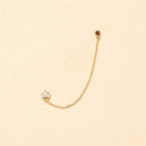Pendientes CANNER S925 de Plata de Ley Chapada en Oro con Circonita Trapezoidal y Cadena Plana para Fiestas - Product Image 3