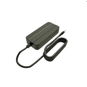 Cargador de Batería LiFePO4 de Alta Corriente <span class=keywords><strong>LYD</strong></span> 8A 116.8W para Uso Industrial en RV y Embarcaciones - Salida 14.6V8A - Product Image 6