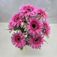 Buket Bunga Gerbera Daisy Buatan dari Sutra, Bunga Daisy Afrika dengan Daun Hijau untuk Dekorasi Vas Meja Pernikahan dan Rumah