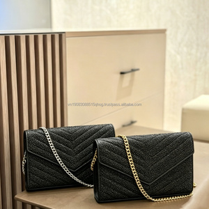 Sac à bandoulière matelassé blanc de luxe pour femme avec chaîne, design classique, sacs à bandoulière en cuir pour femme - Product Image 4