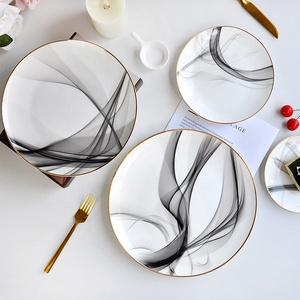Venta al por mayor, <span class=keywords><strong>Amazon</strong></span> Top, estilo occidental, porcelana, porcelana, <span class=keywords><strong>platos</strong></span> dorados, juegos a la venta - Product Image 5