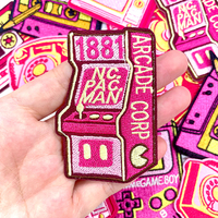 Patch thermocollant rétro en forme de cassette audio, brodé, écologique, rose, motif console de jeu, radio et musique Y2K, pour veste en jean