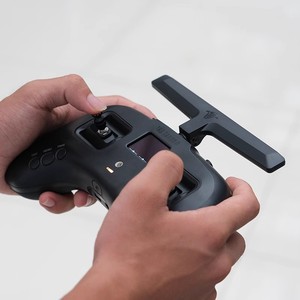 Black Sheep <span class=keywords><strong>TBS</strong></span> TANGO 2 V4 Contrôleur radio Offre Spéciale pas cher de haute qualité pour FPV Racing Drone Traversant Drone - Product Image 1