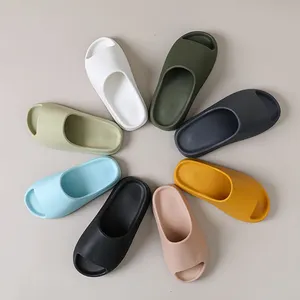 Wholesale Unisex Fashion Women Cloud Sandal House Bedroom Slides Summer Bathroom EVA Slippers
