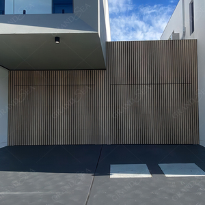 Portes de <span class=keywords><strong>garage</strong></span> doubles en bois grainé sur mesure haut de gamme Grandsea pour les maisons, aspect bois, porte à enroulement à montage affleurant - Product Image 5