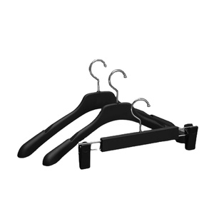 <span class=keywords><strong>Cintre</strong></span> en plastique caoutchouc noir personnalisé de luxe pour magasin de vêtements - Product Image 1