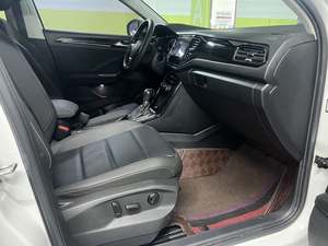 Auto Usado Volkswagen <span class=keywords><strong>T</strong></span>-<span class=keywords><strong>Roc</strong></span> <span class=keywords><strong>2022</strong></span> 1.4T 280TSI Tracción Delantera Comfort PLUS - Product Image 5