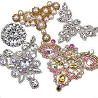 Accessoires pour chaussures en strass, patchs à coudre, appliques en cristal à repasser, broderie de perles, embellissement pour robes de mariée, sacs, vêtements