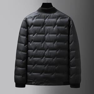 Chaqueta de Montañismo Impermeable y Cortavientos con Capucha Plana y Cierre de Cremallera, Diseño Moderno y Sensible a la Presión, Nueva Colección 2025 - Product Image 2
