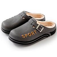 Vente en gros de pantoufles d'intérieur confortables et chaudes pour homme d'hiver à semelle souple chaussures d'extérieur en coton antidérapantes de haute qualité de style simple