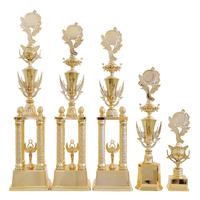 Trofeo de Plástico con Base Dorada de Dos Niveles para Taekwondo, Karate y Eventos de Artes Marciales