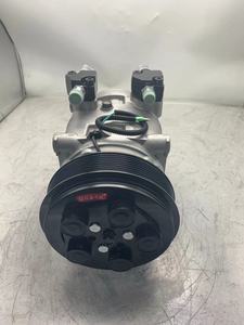Compresor de Aire Acondicionado para Autobús de 24V de Alta Resistencia y Gran Capacidad de Refrigeración, Ideal para el Control Climático de Vehículos de Transporte Público - Product Image 2