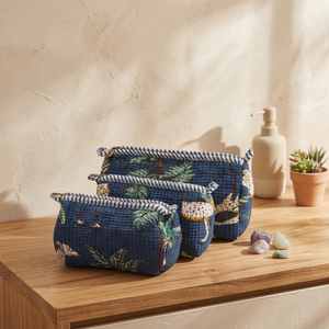 Juego de 3 Bolsas Acolchadas de Lujo Personalizadas, Bolsa de Aseo de Algodón Jaipur con Estampado de Bloques, Organizador de Maquillaje, Estuche Cosmético Portátil y Moderno - Product Image 6