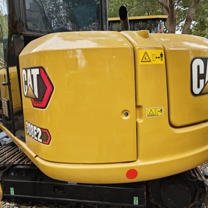 Mini-excavatrice sur chenilles d'occasion Cat 308 de haute qualité pour petits projets domestiques - Product Image 2