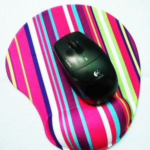 <span class=keywords><strong>Tapis</strong></span> <span class=keywords><strong>de</strong></span> <span class=keywords><strong>souris</strong></span> ergonomique <span class=keywords><strong>avec</strong></span> Support <span class=keywords><strong>de</strong></span> <span class=keywords><strong>repose</strong></span>-<span class=keywords><strong>poignet</strong></span> en Gel, Base antidérapante en PU pour ordinateur portable, maison, bureau, soulagement <span class=keywords><strong>de</strong></span> la douleur, <span class=keywords><strong>tapis</strong></span> <span class=keywords><strong>de</strong></span> <span class=keywords><strong>souris</strong></span> d'usine - Product Image 3