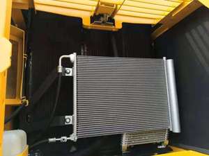 Vente mondiale d'excavatrices sur chenilles d'occasion Komatsu PC200-8N1 de 20 tonnes, conformes aux normes EPA et CE, ainsi que les modèles PC200-6 et 200-7, directement de l'usine. - Product Image 6