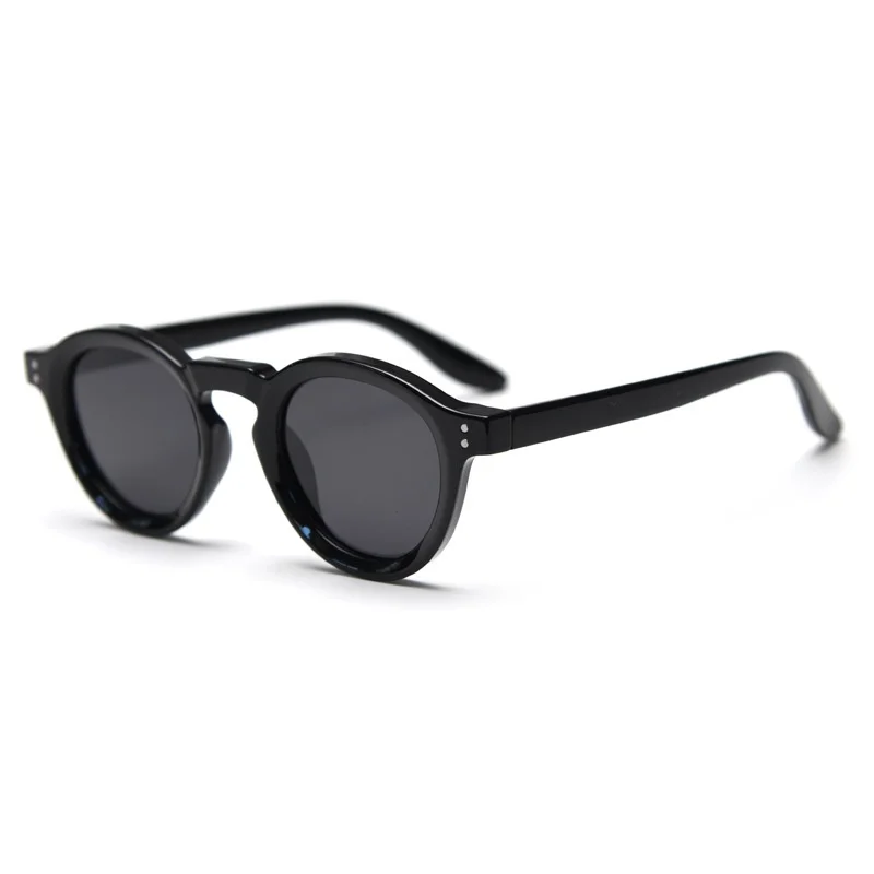 Trendy Retro Tr90 Eyeglasses Frames Polarized Lenses Black  display picture 1