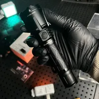 Lampe torche LED tactique professionnelle Klarus XT21X Pro, 4000 lumens, rechargeable, pour la défense personnelle, le camping, la chasse