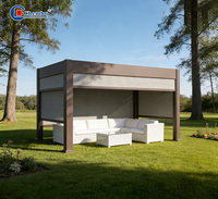 Pergolas et tonnelles motorisées à lames orientables en aluminium, avec éclairage LED à commande automatique et structure thermolaquée