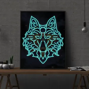 Peinture de diamant à mosaïque de loup lumineux, broderie de perceuses carrées, en point de croix, lumineux, décoration artistique, nouveau produit - Product Image 1