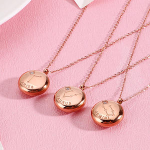 Una pietra da donna Stnleaiss gioielli rotondi in acciaio astrologia dodici segni zodiacali oro rosa placcato collana pendente - Product Image 5