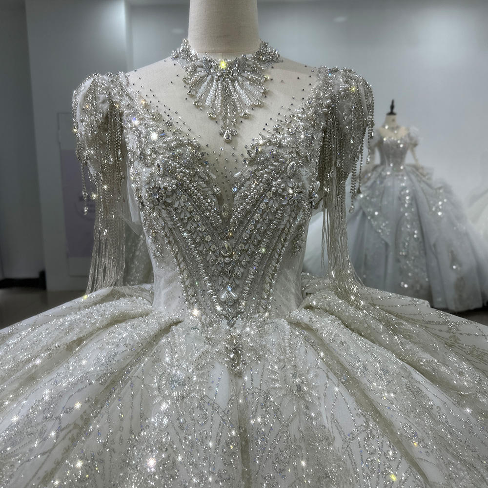 Big Ball Gown Wedding Dresses With Bling Long Tail Ball Gown