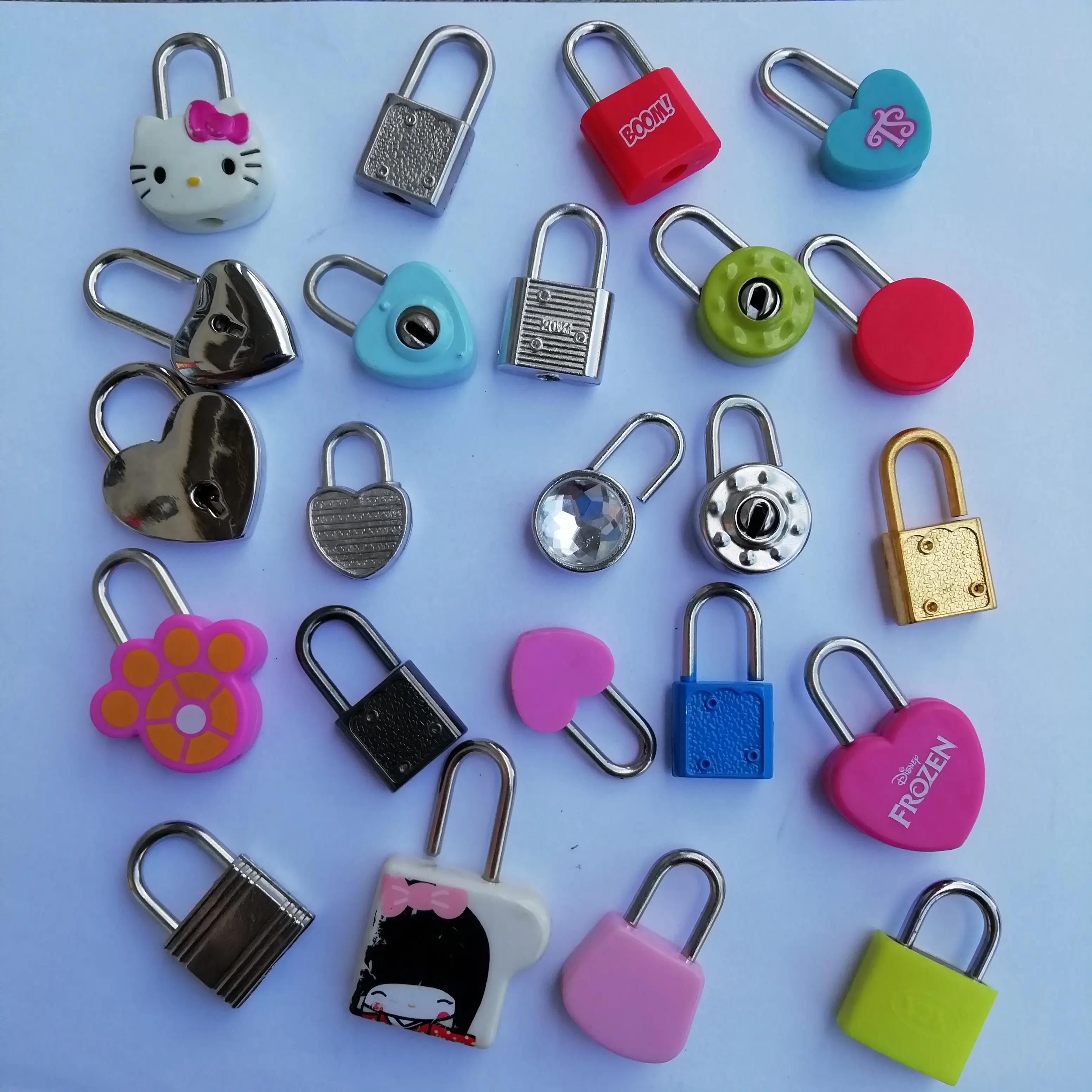 2021 klassische Mini kleine Handwerk schöne Herz schloss für Box Lock Safe Tagebuch Schlüssels chloss