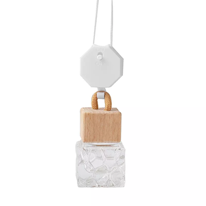 New Product Wooden Lid clear Glass square Refillable Pendent Hanging Empty Bottle Car Perfume 8ml - Product Image 4