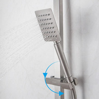 Pommeau de douche à main mural en acier inoxydable avec robinets thermostatiques haute pression et support pour une utilisation en appartement