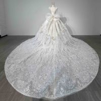 Robe de mariée de luxe moderne grande taille, style princesse, couleur ivoire, col rond, fleurs 3D faites à la main, broderie de dentelle perlée, en satin, longueur ras du sol, coupe bal.