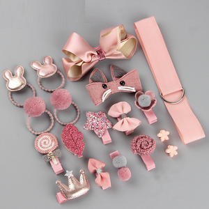 Nouvel Ensemble de 18 Chouchous à Cheveux et Pinces à Cheveux Faits à la Main Motif Animaux de Dessin Animé pour Filles et Bébés en Tissu Mignon - Product Image 4