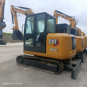 Godet de terrassement pour pelle sur chenilles CAT305.5E2 de 5,5 tonnes, modèle 2023, capacité 0,275 m³, pour moteur Cummins 32 kW, 0-2000. - Product Image 4