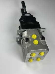 2TH6L97-1XM01 2TH6M97-1XM01 2TH6T97-1XV01 Control Hidráulico Piloto para Plataforma de Perforación Rotatoria y Excavadora - Product Image 1