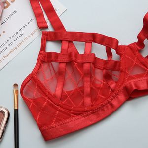 ชุดชั้นในเซ็กซี่สีแดงสุดฮอต ผ้าตาข่ายลูกไม้โปร่งลายฉลุ หรูหรา สำหรับผู้หญิง - Product Image 4